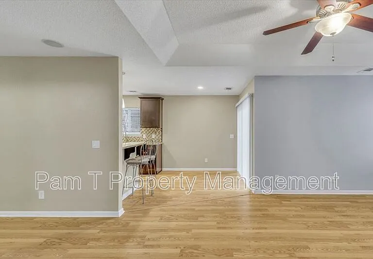 8 Rivermarsh Ct — Photo 14