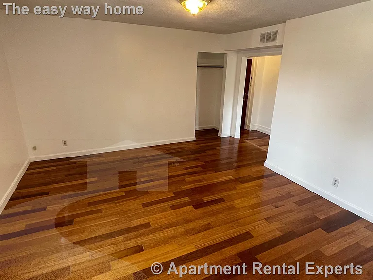 70-72 School St #2 — Photo 25