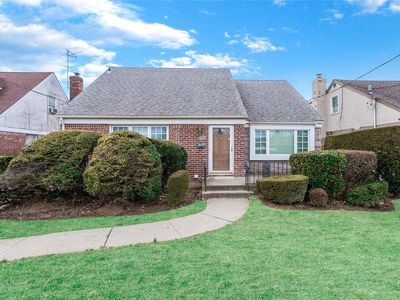 2013 New Hyde Park Road, New Hyde Park, NY, 11040