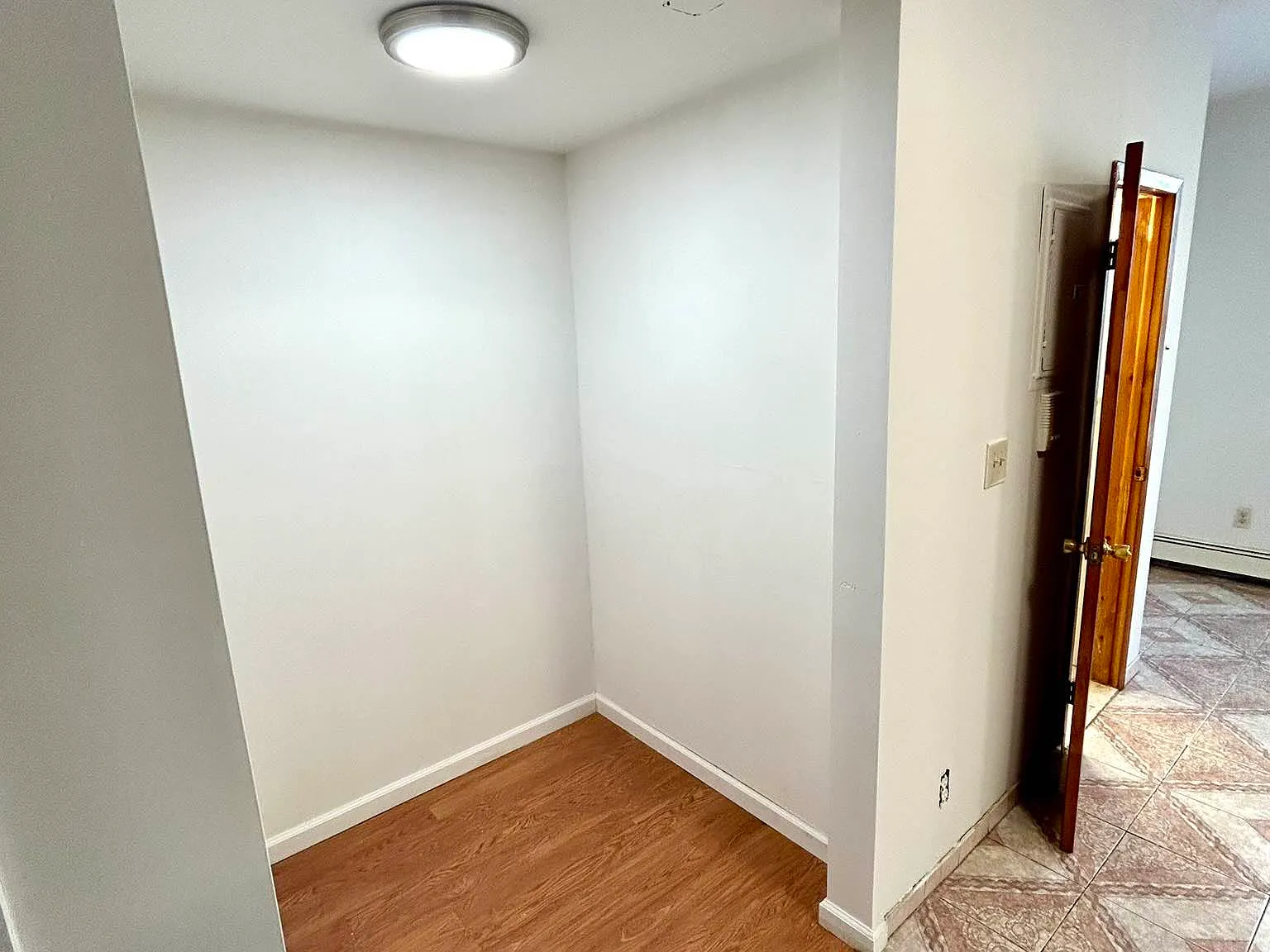 1345 De Kalb Avenue — Photo 4