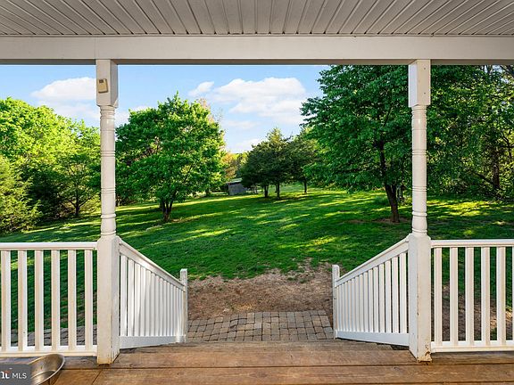 3rd image of 1817 Marys Shady Ln