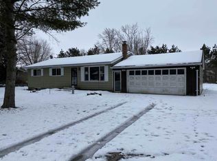2531 Golden Rd, Plover, WI 54467
