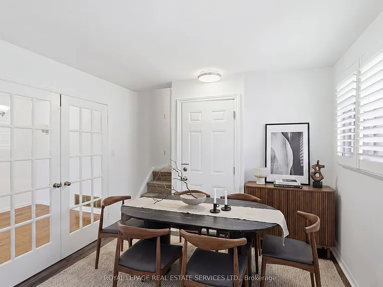 341 Rexford Dr — Photo 15