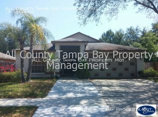 1820 Woodcut Dr, Lutz, FL 33559
