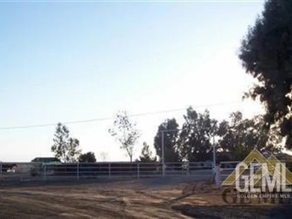 24996 McCombs Ave, Wasco, CA 93280