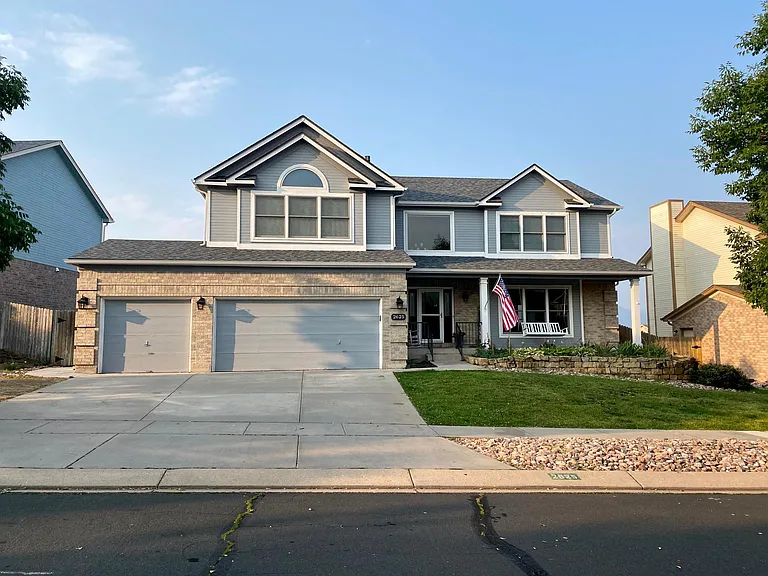 2625 Heathrow Dr — Photo 1