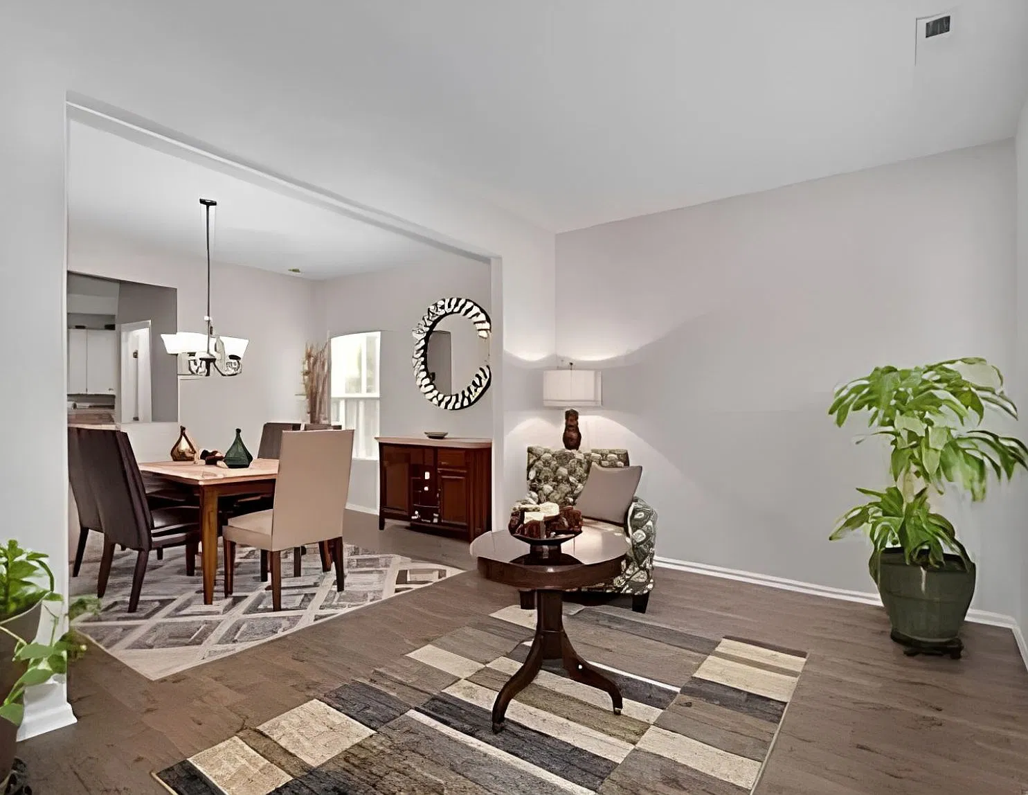 4 bed, 2.5 bath, 3291 sqft, $2,650 — Photo 2