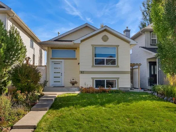 82 W Bridleridge Rd SW, Calgary, AB T2Y 4E1
