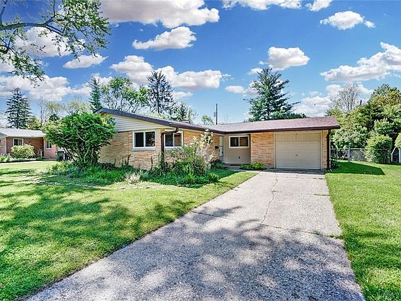 2nd image of 120 Lisa Ln