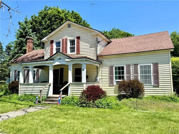 43 Broad St, Hamilton, NY 13346