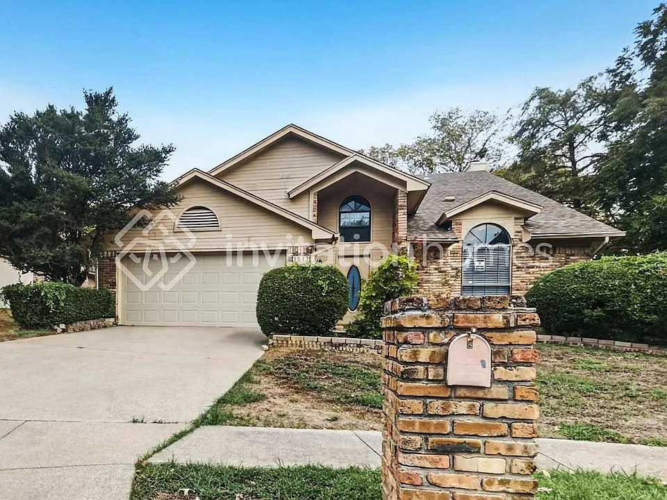 1517 Woodvale Dr