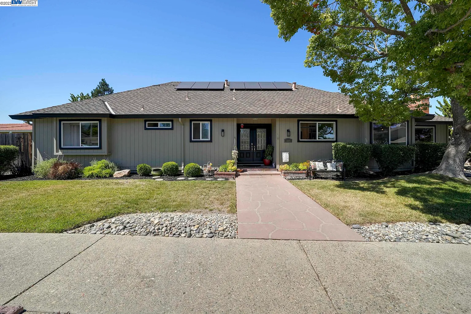 1501 Calabrese Way photo 1