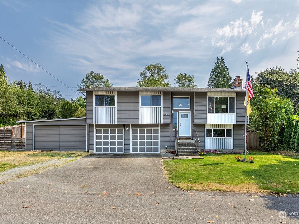 1st image of 2931 101st Avenue NE