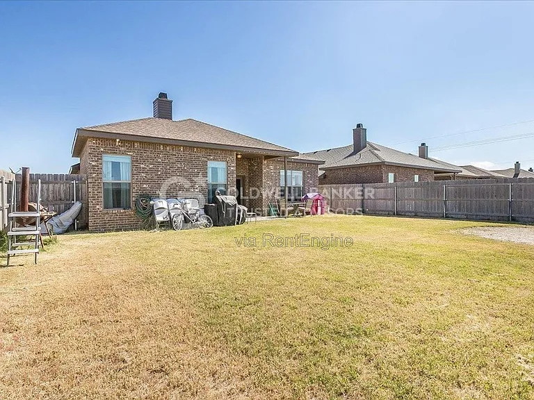13612 Waco Ave — Photo 14