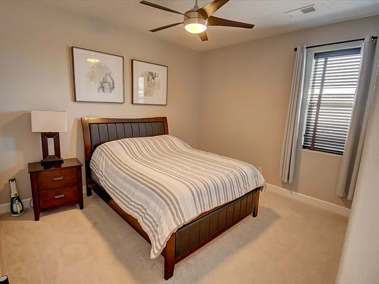 2815 Abeto Ln SE — Photo 16