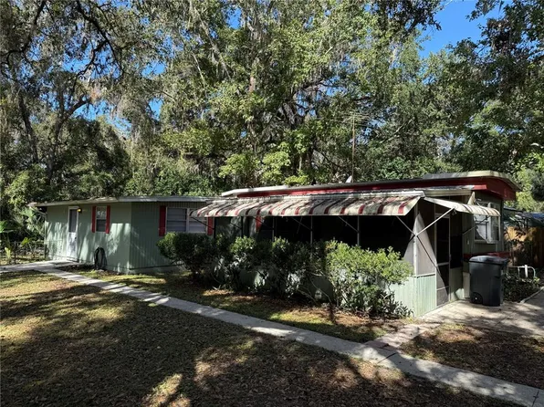 2834 County Road 423, Lake Panasoffkee, FL 33538
