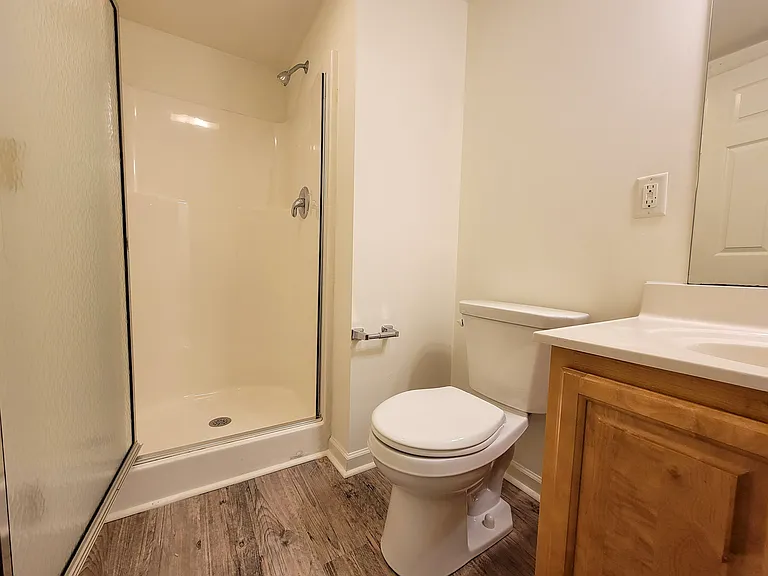 5206 Brook Dr — Photo 24