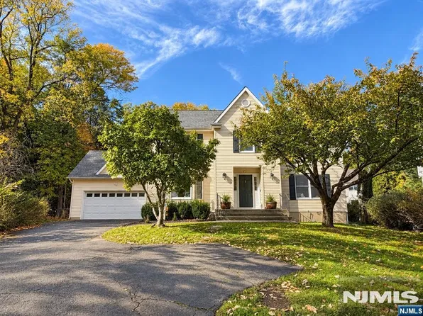 35 Parkway, Harrington Park, NJ 07640