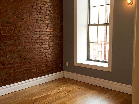 4th image of 1484 Fulton St #1