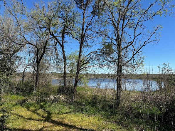 Lake View Dr, Cedar Creek, TX 78612
