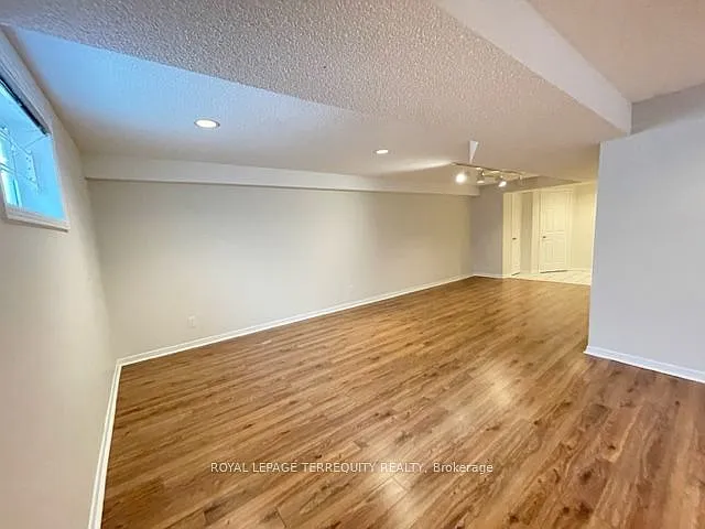 743 Fieldstone Rd — Photo 33