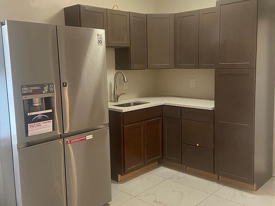 1st image of 124 Belknap Ave APT 1