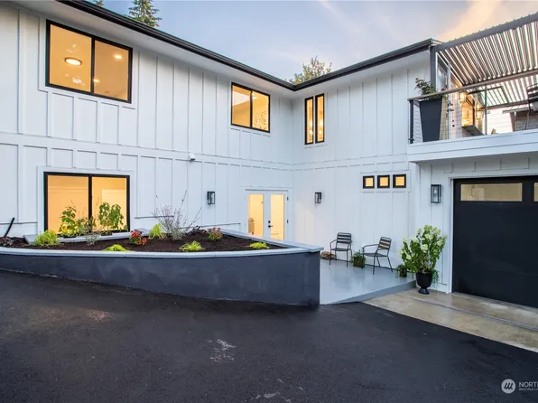 7216 NE 158th Street, Kenmore, WA 98028