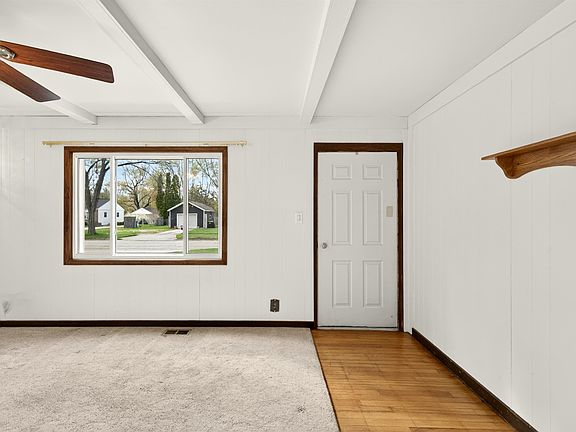 3rd image of 8 Kim Ct