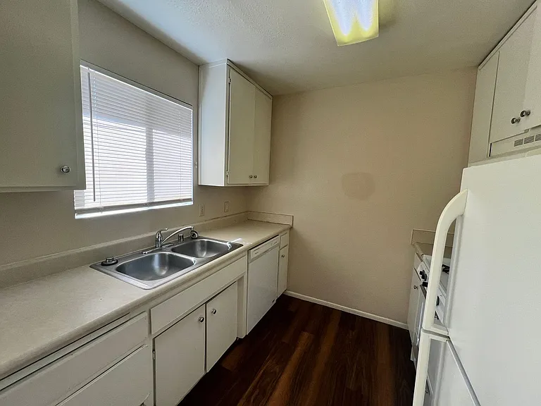 73451 Sun Valley Dr — Photo 8