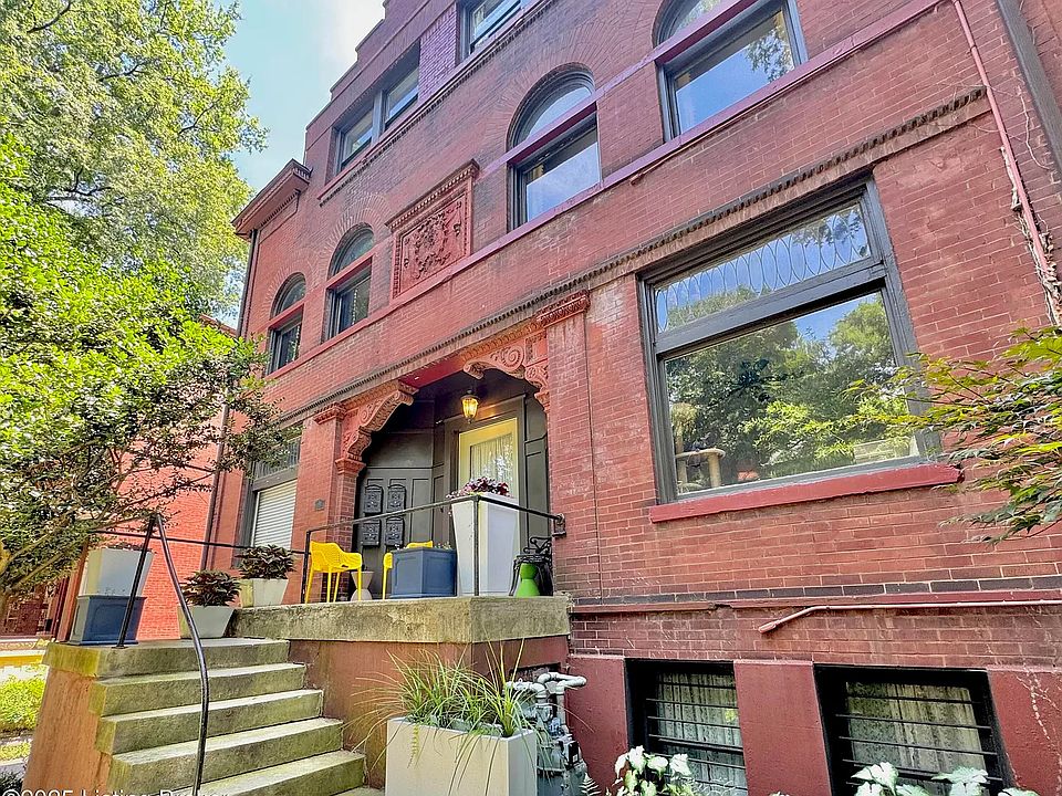 1st image of 416 Belgravia Ct APT 3