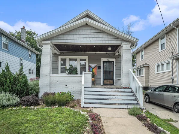941 Garfield Ave NW, Grand Rapids, MI 49504