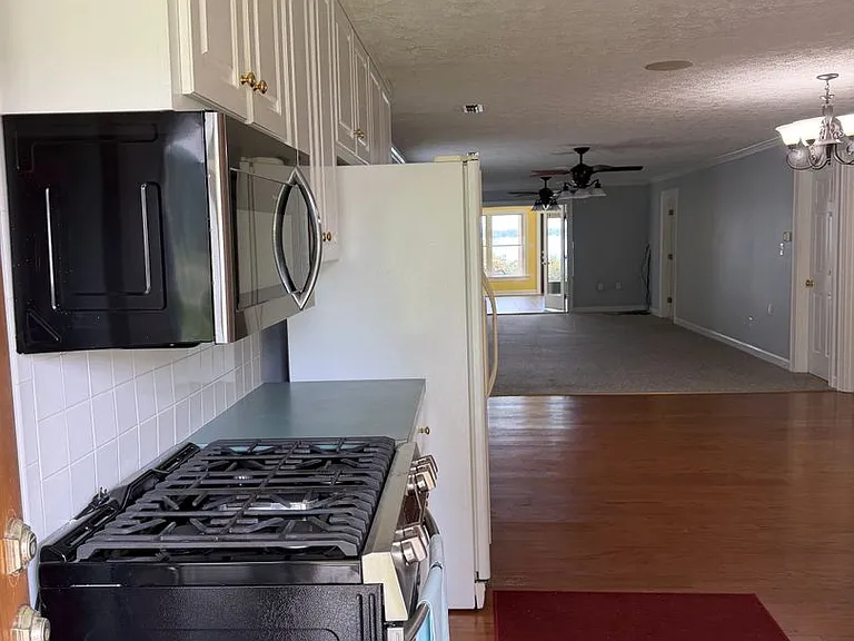 79 Ridgecrest Dr — Photo 5