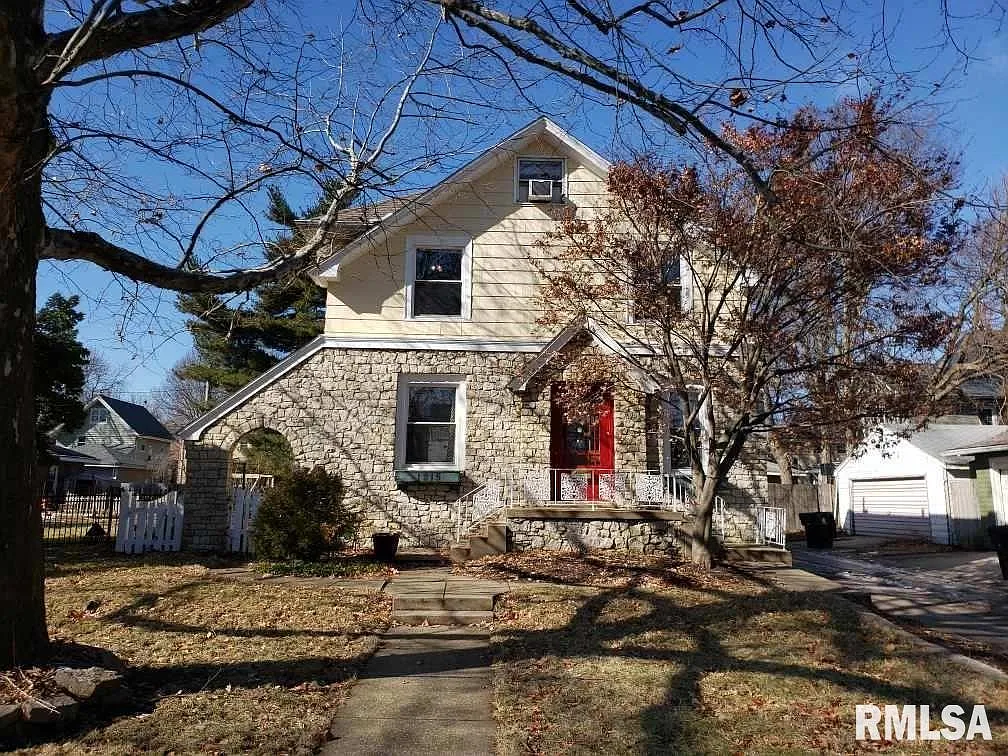 1215 N Institute Pl photo 1