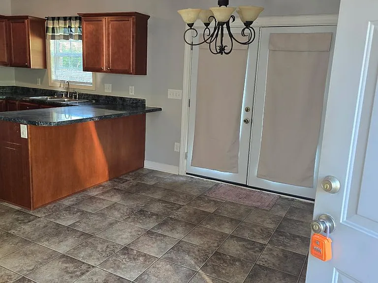 3760 Randy Ln — Photo 11