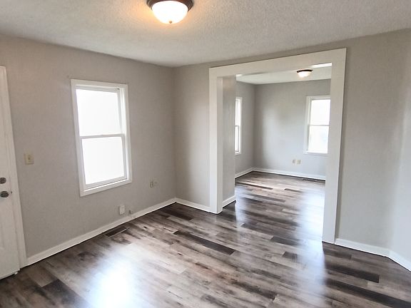 2nd image of 1738 W 5th St