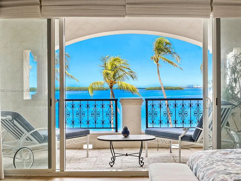 5221 Fisher Island Dr #5221 — Photo 23