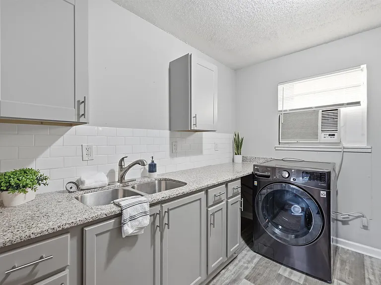 2032 Stouts Rd #J — Photo 12