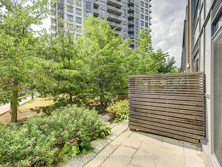 215 Bonis Ave #Townhouse 19 — Photo 16