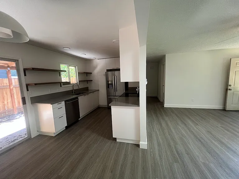 2008 SE Taggart St #2008 — Photo 8