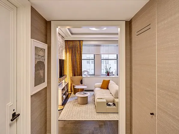 301 Park Ave #2021, New York, NY 10022