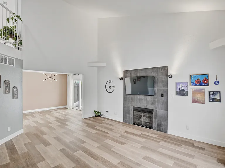 7987 Dorinda Ave — Photo 2