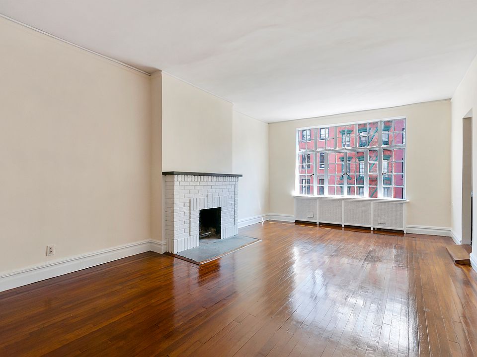1st image of 49 Greenwich Ave APT 3