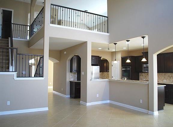 2nd image of 2936 Angelina Dr