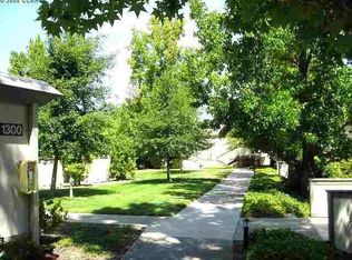 1300 Rockledge Ln APT 7, Walnut Creek, CA 94595