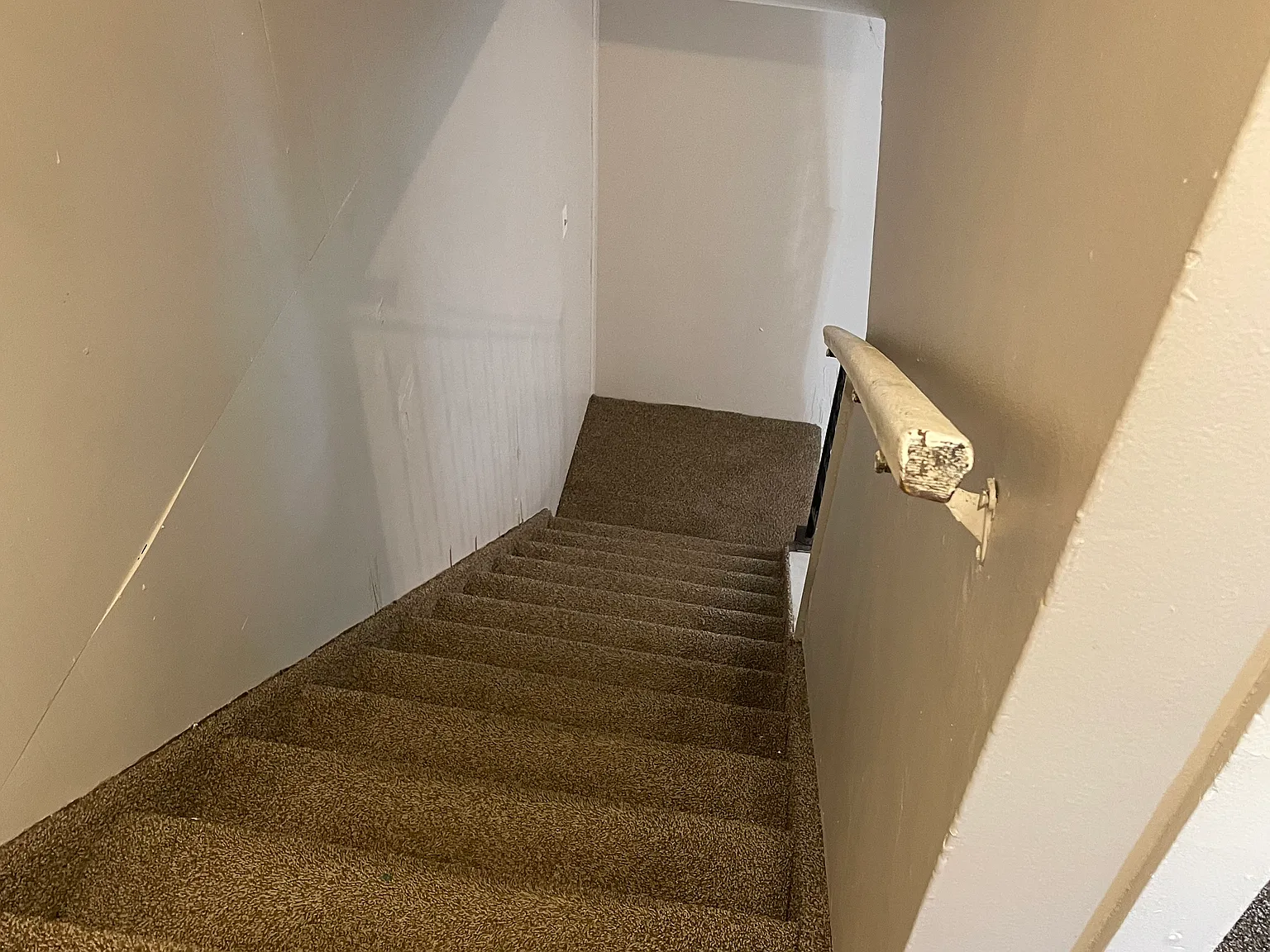 2 bed, 1.5 bath, 1000 sqft, $1,350 — Photo 2
