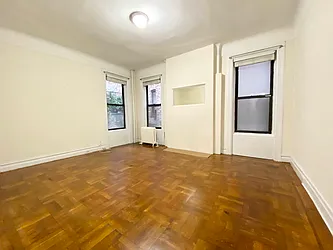 Rented by Manhattan Spaces