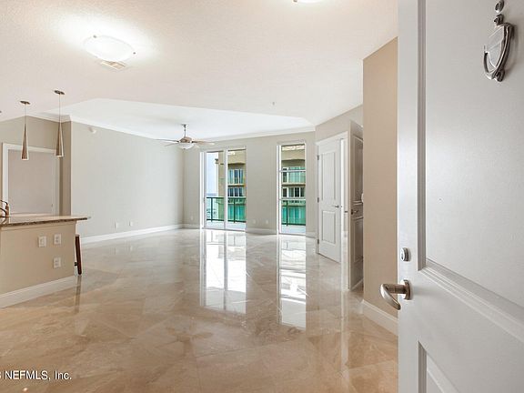 3rd image of 1431 RIVERPLACE Boulevard #2603
