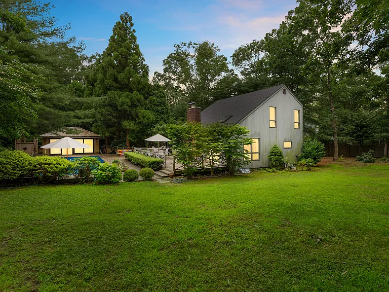 10 Whale Rock Ln — Photo 19