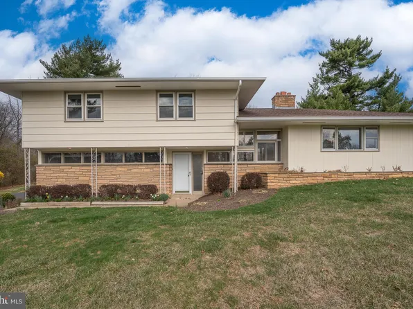 1435 N Trooper Rd, East Norriton, PA 19403