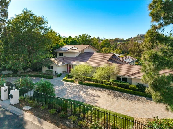 9931 Brier Ln, Santa Ana, CA 92705
